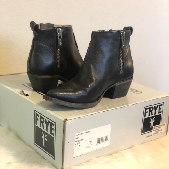 Frye Sacha Moto Shortie Black Italian Leather Bootie Size 7 M - Picture 9 of 13